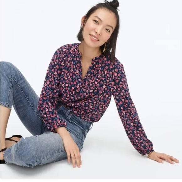 J. Crew Open V-Neck Top Dotted Floral Small Blue Pink Crepe Long Sleeve, Sz XS - Picture 2 of 13